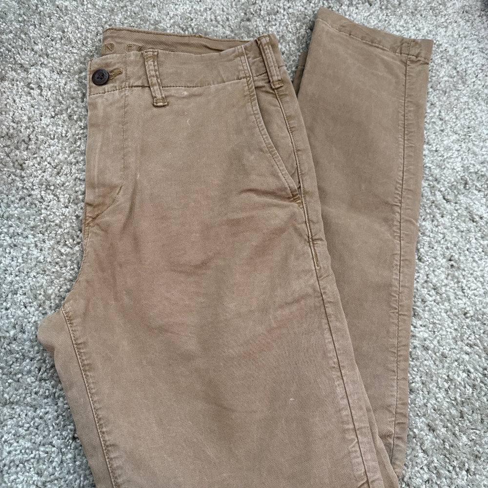 Chinos
